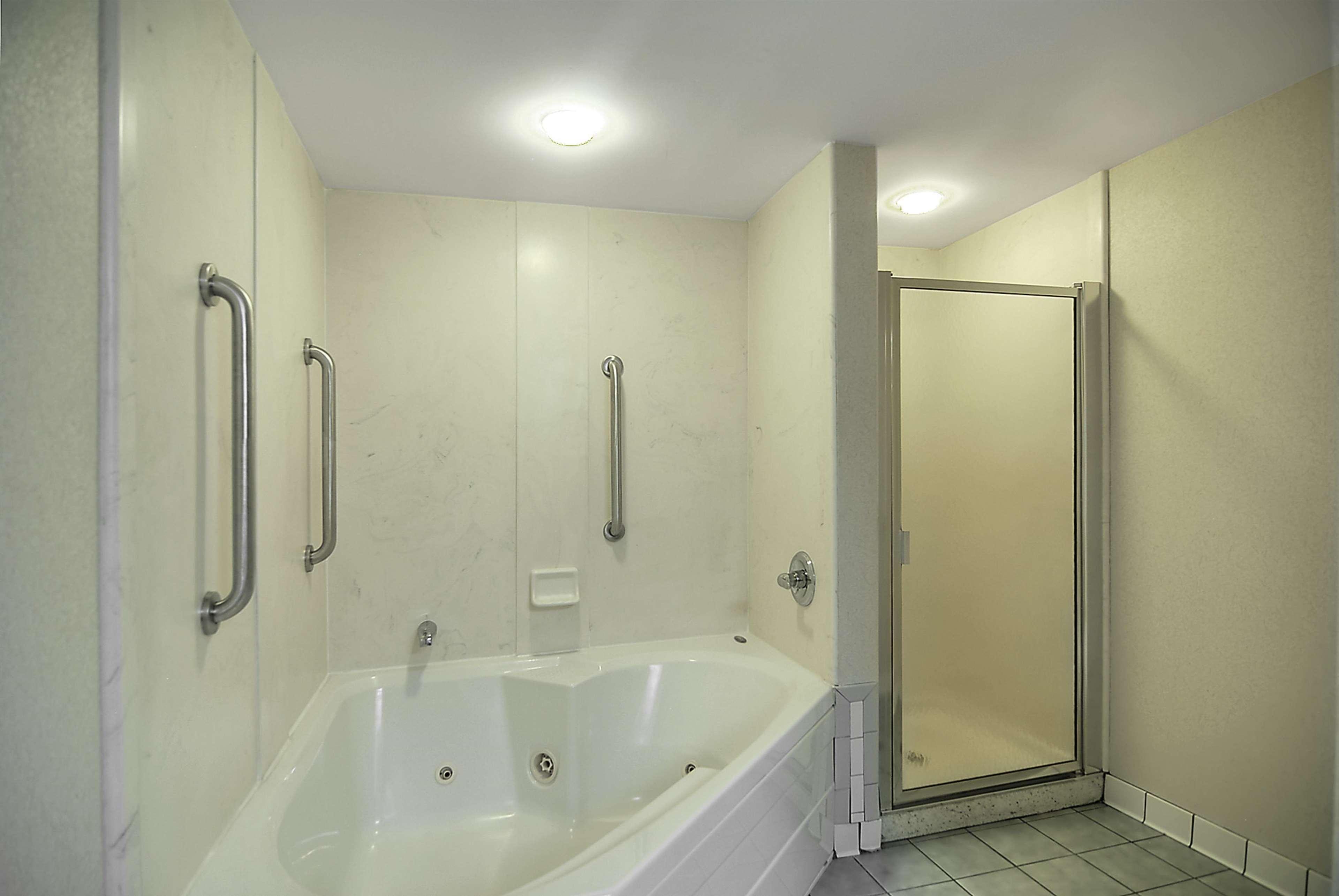 Hampton Inn Мелбърн Екстериор снимка