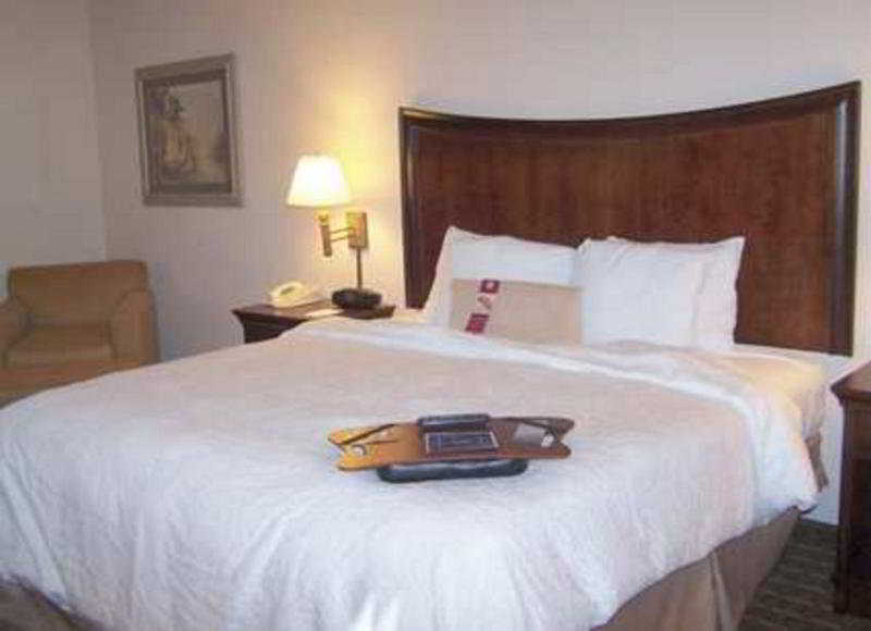 Hampton Inn Мелбърн Стая снимка