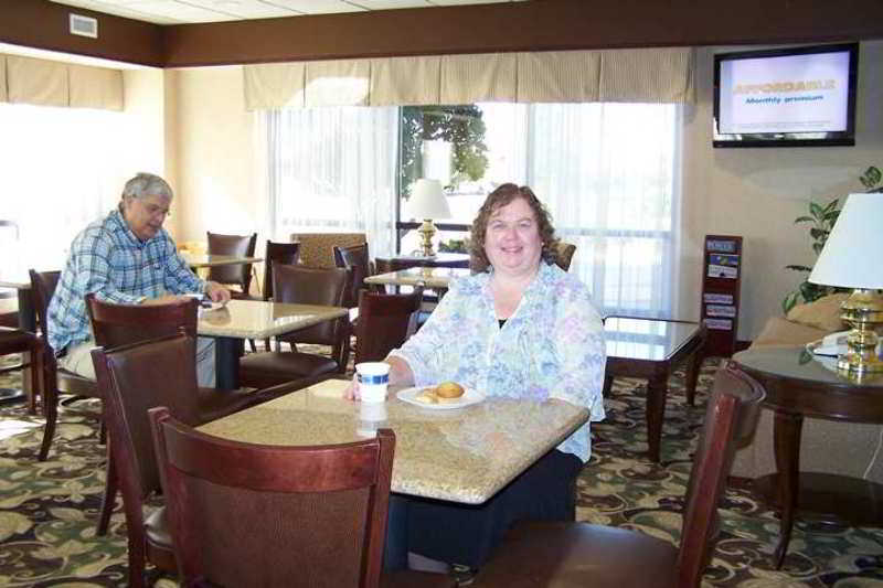Hampton Inn Мелбърн Ресторант снимка